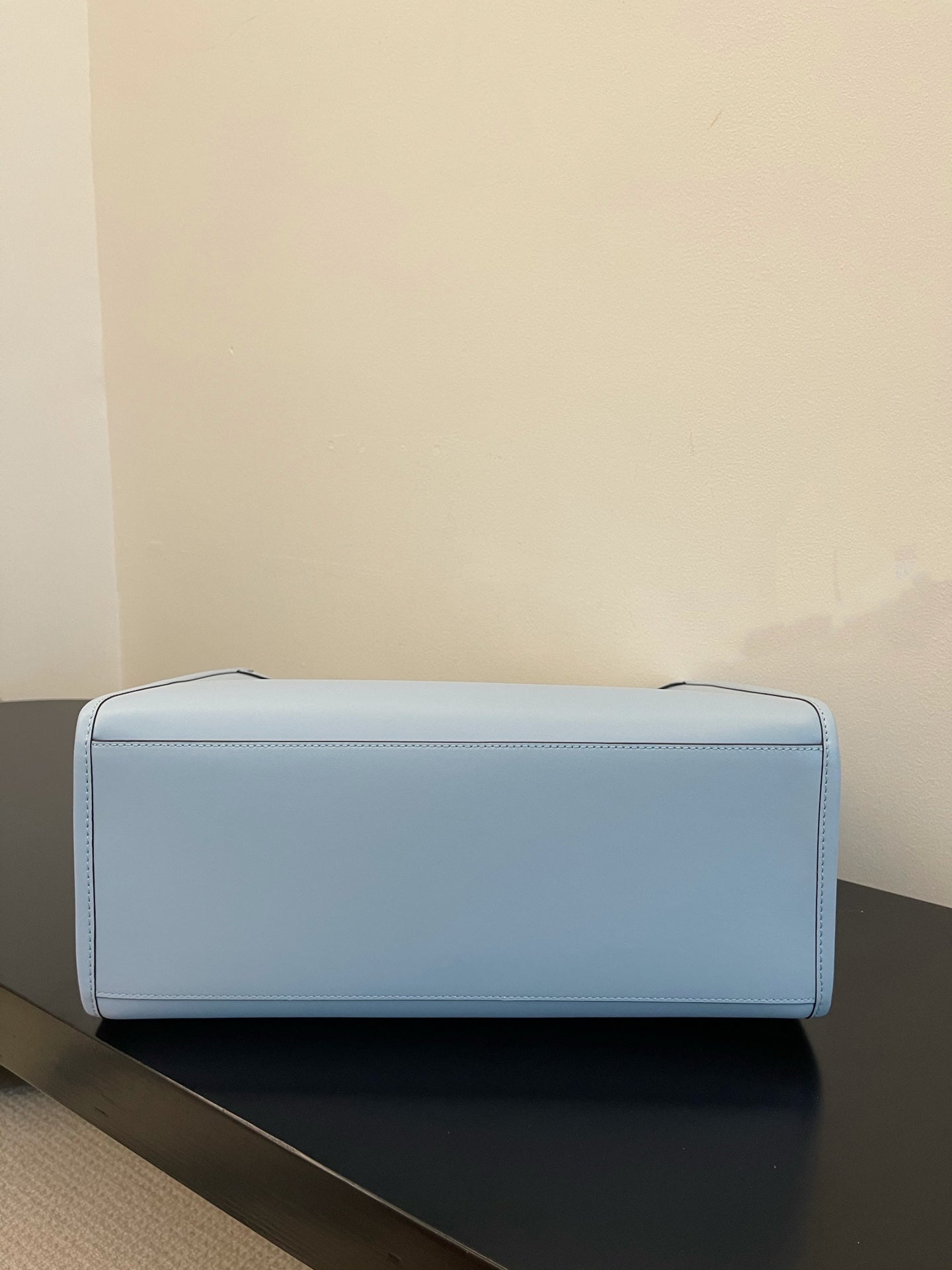 Fendi Sunshine Shopper Meduim Bag