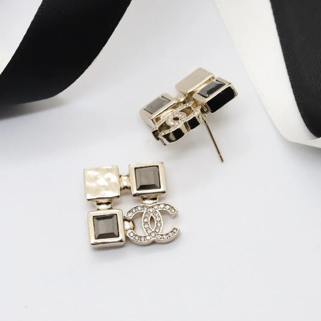 CCE258 CC earring