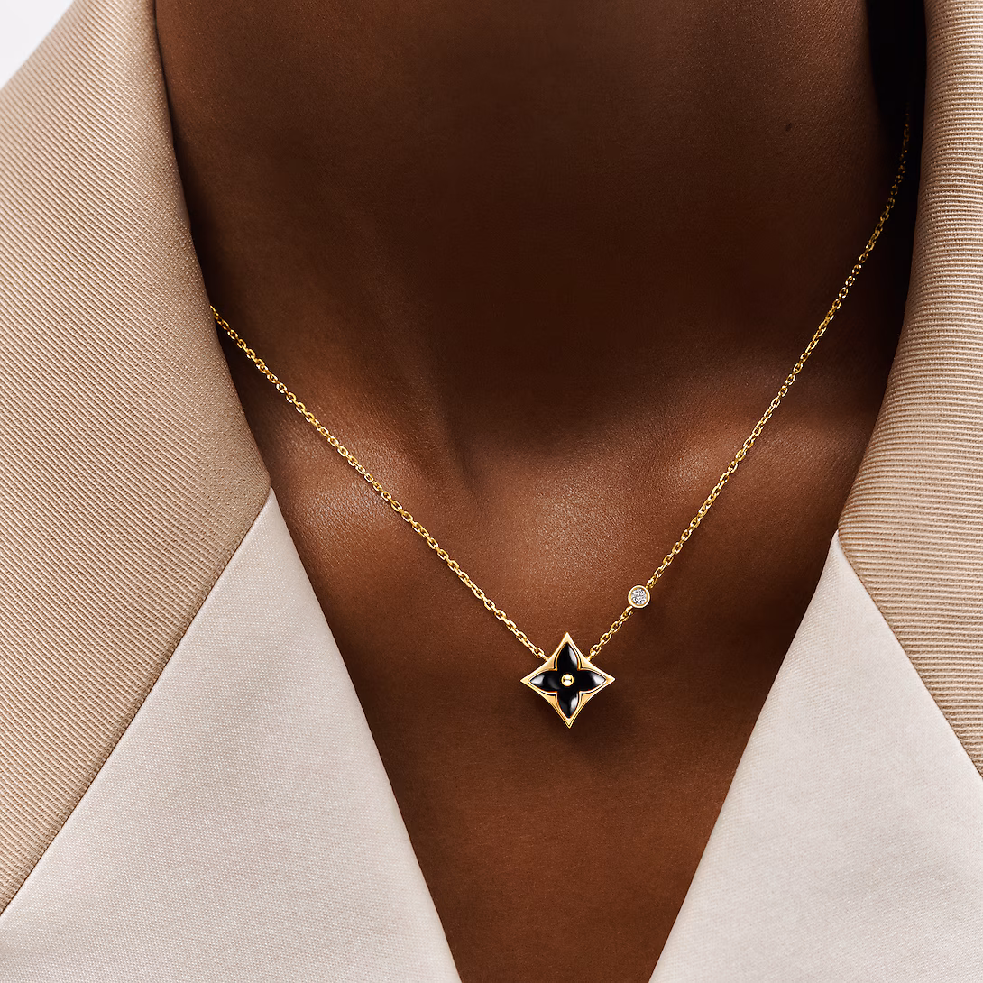 Louis Vuitton Color Blossom BB Star Pendant, Yellow Gold, Onyx And Diamond Q93699