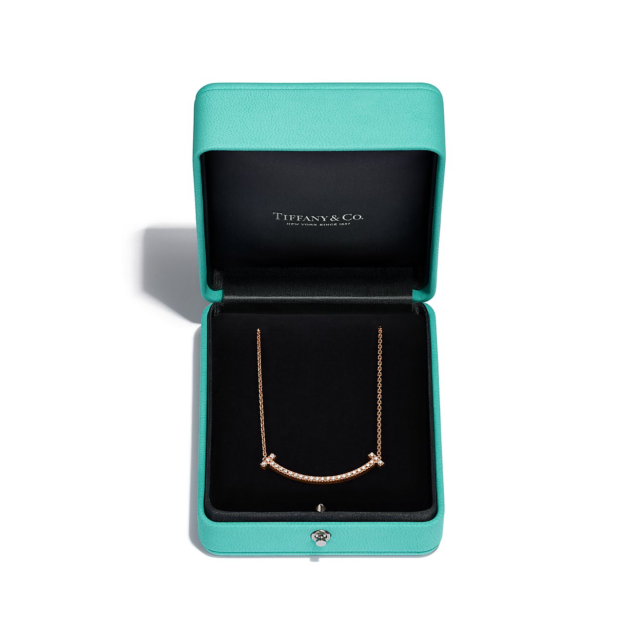 Tiffany & Co. T Medium Smile Pendant