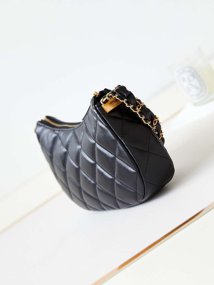 Chanel Aged Calfskin Quilted Small 19 Hobo Black