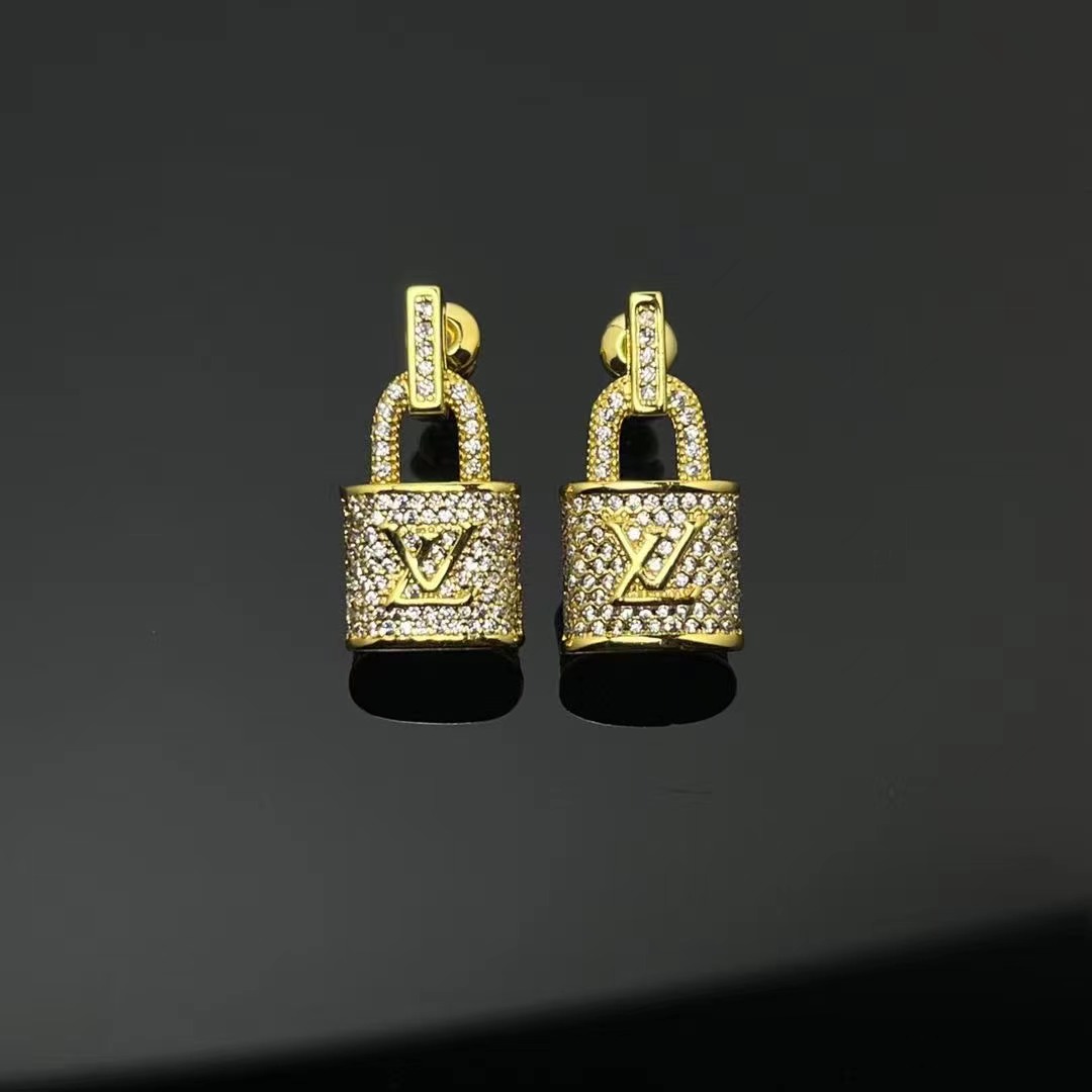 Louis Vuitton Lock It Padlock Pendant, White Gold and Pavé Diamond