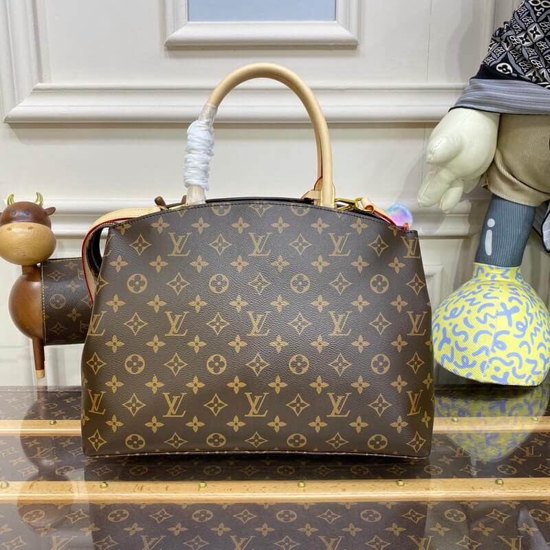 Louis Vuitton Grand Palais M45898
