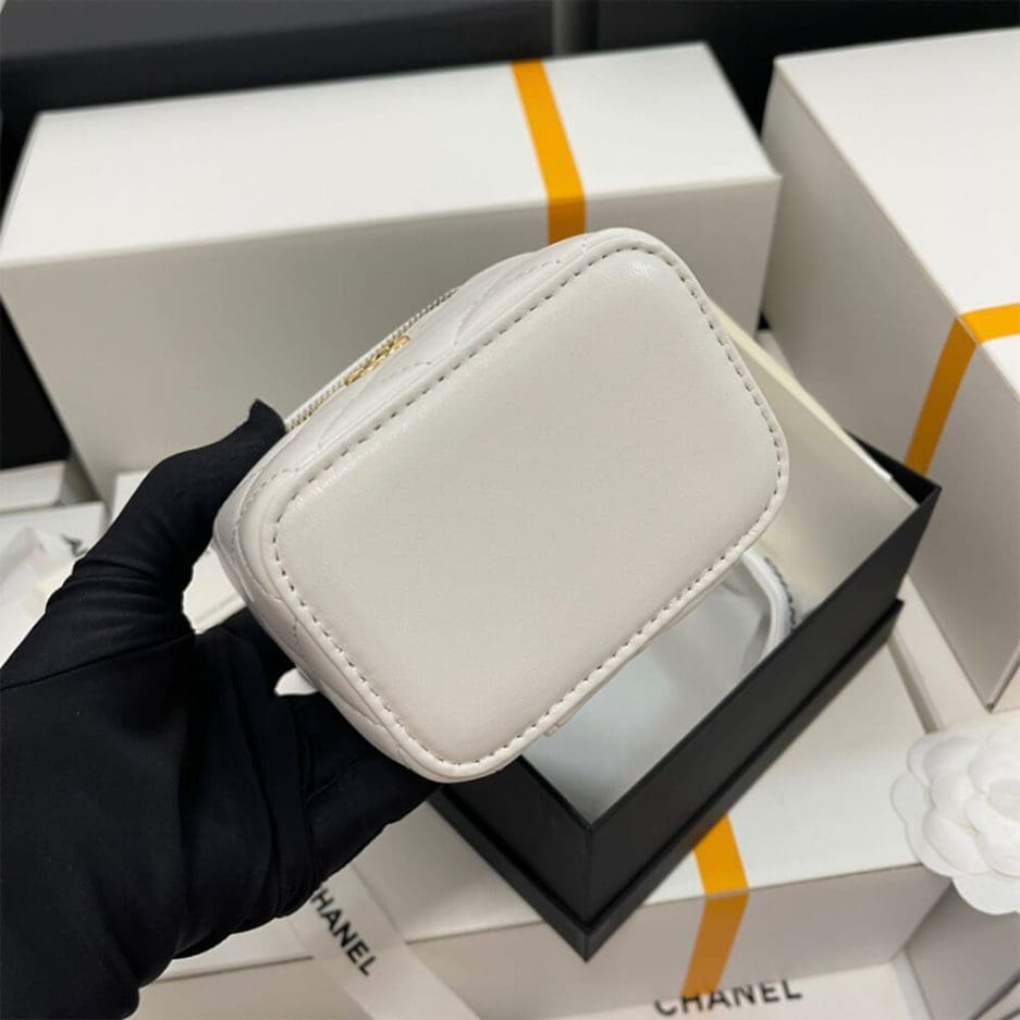 Chanel Small Vanity with Chain AP1447