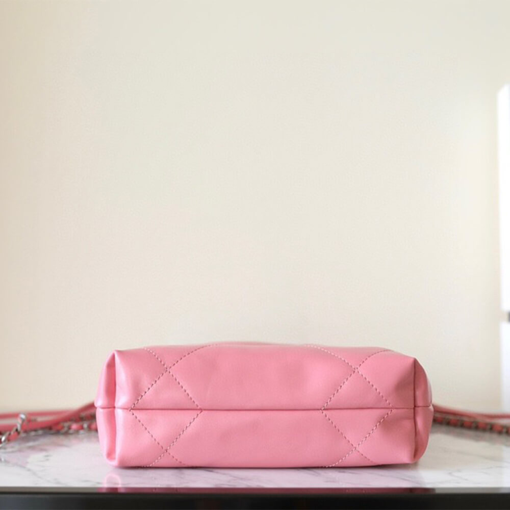 CHANEL 22 MINI HANDBAG AS3980