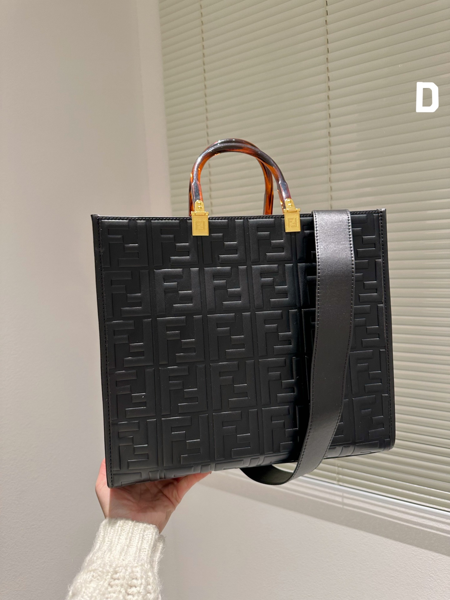 Fendi Sunshine Medium