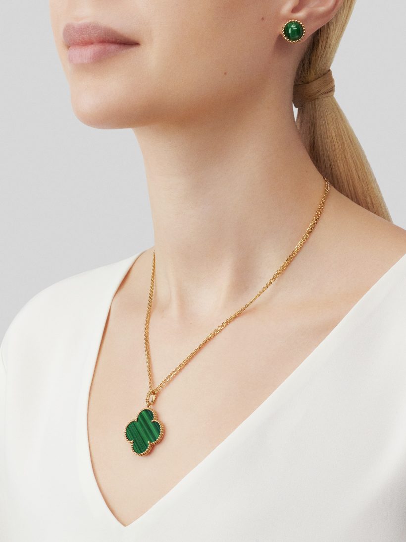 Van Cleef & Arpels Perlee couleurs earrings