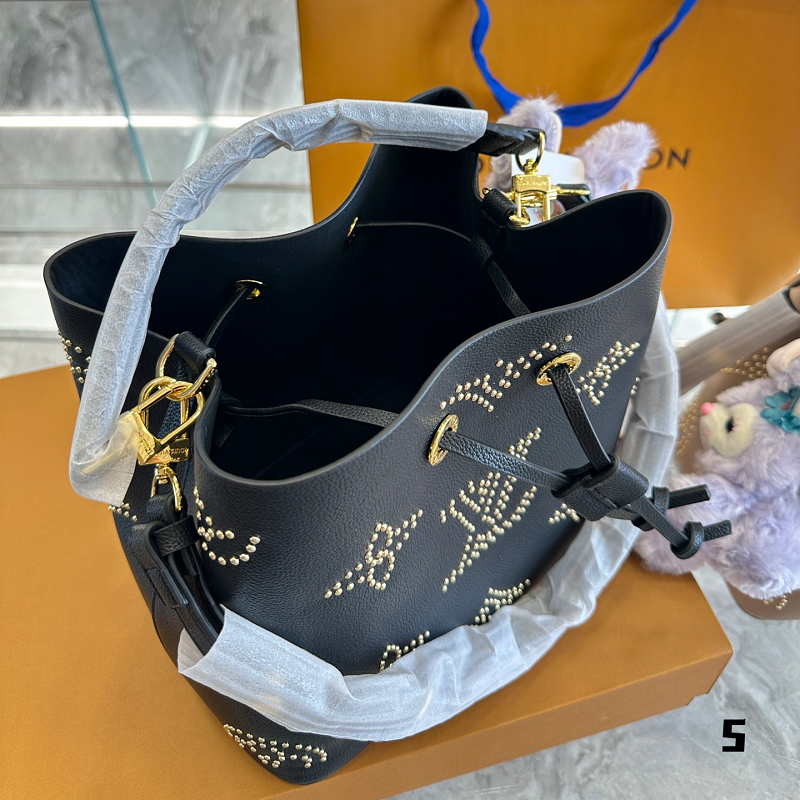 Louis Vuitton NeoNoé BB Black