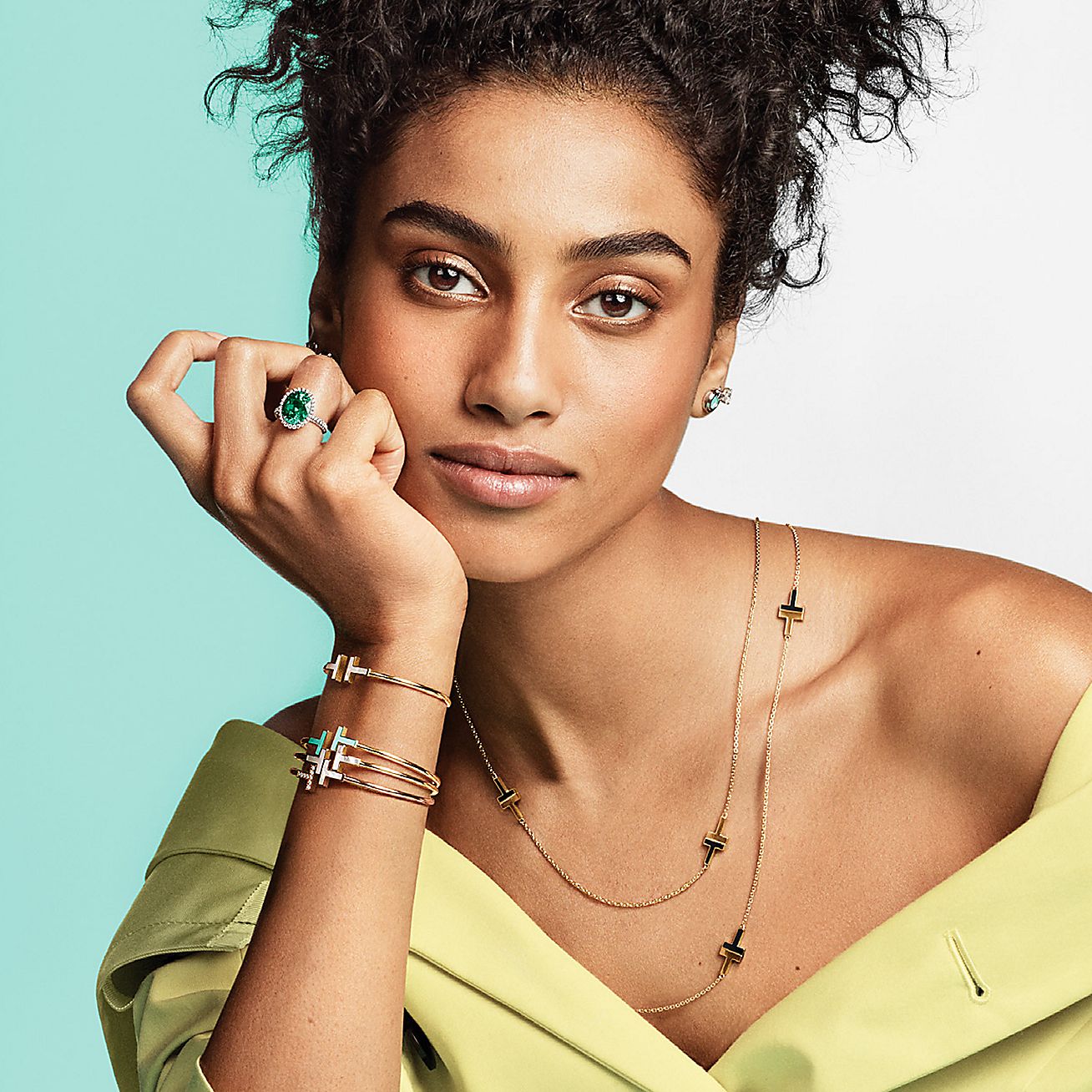 Tiffany & Co. T Wire Bracelet in Rose Gold with Diamonds and Mother-of-pearl