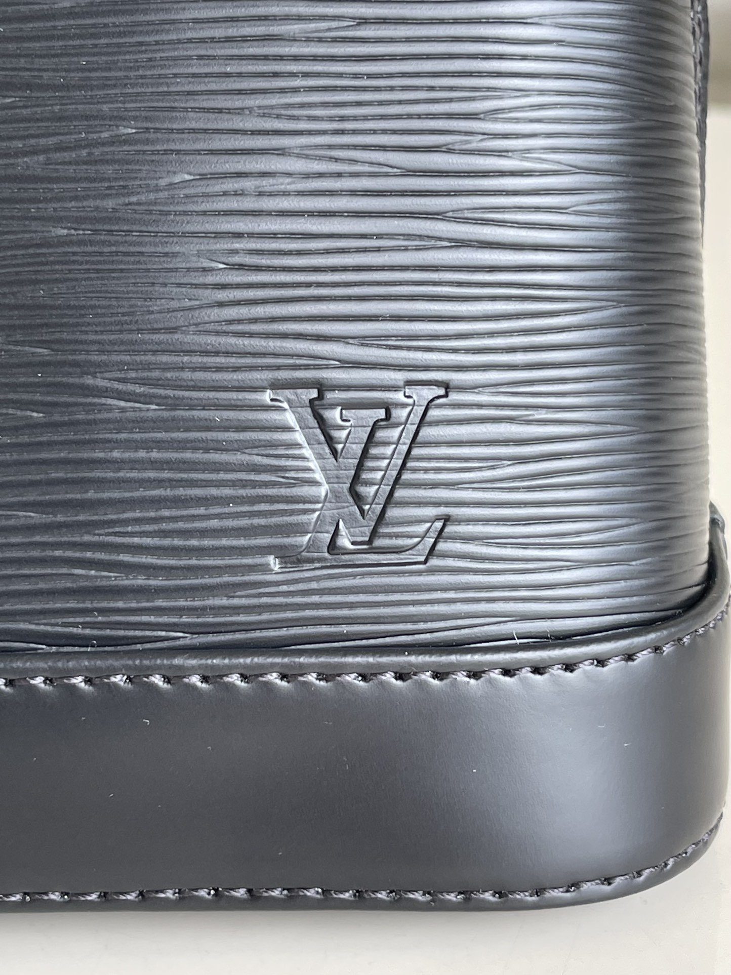 Louis Vuitton Alma PM M40302