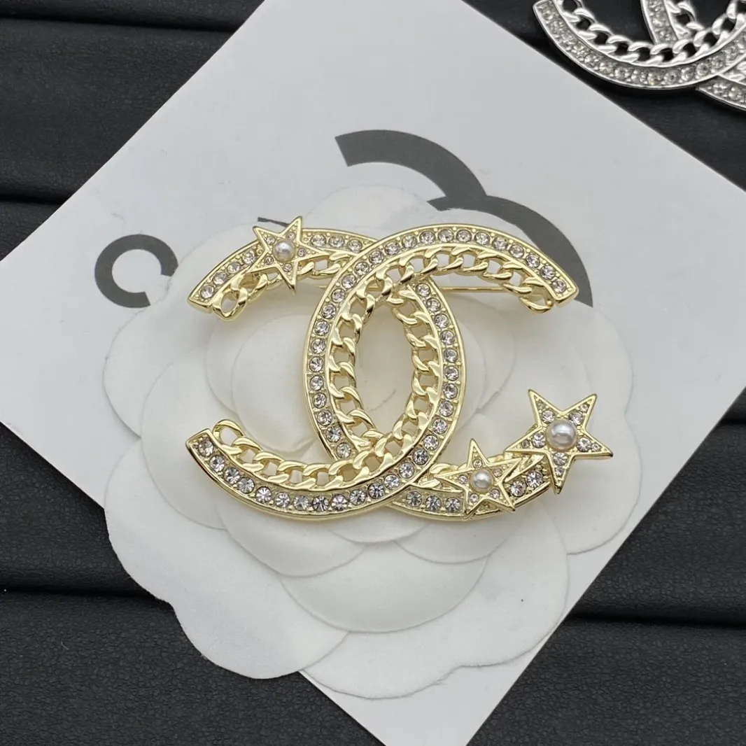 High quality CC brooch