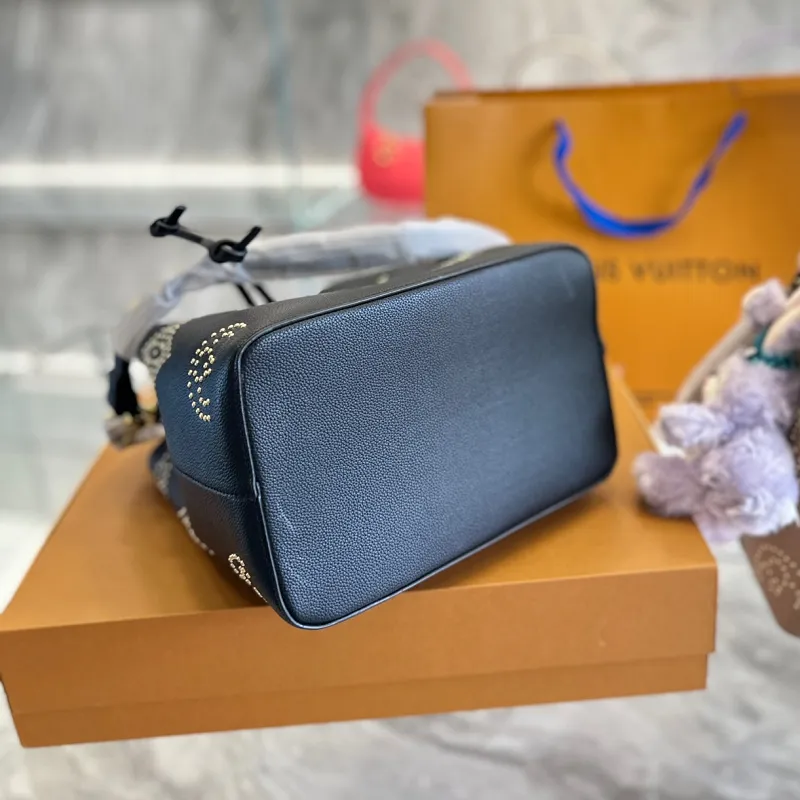 Louis Vuitton NeoNoé BB Black