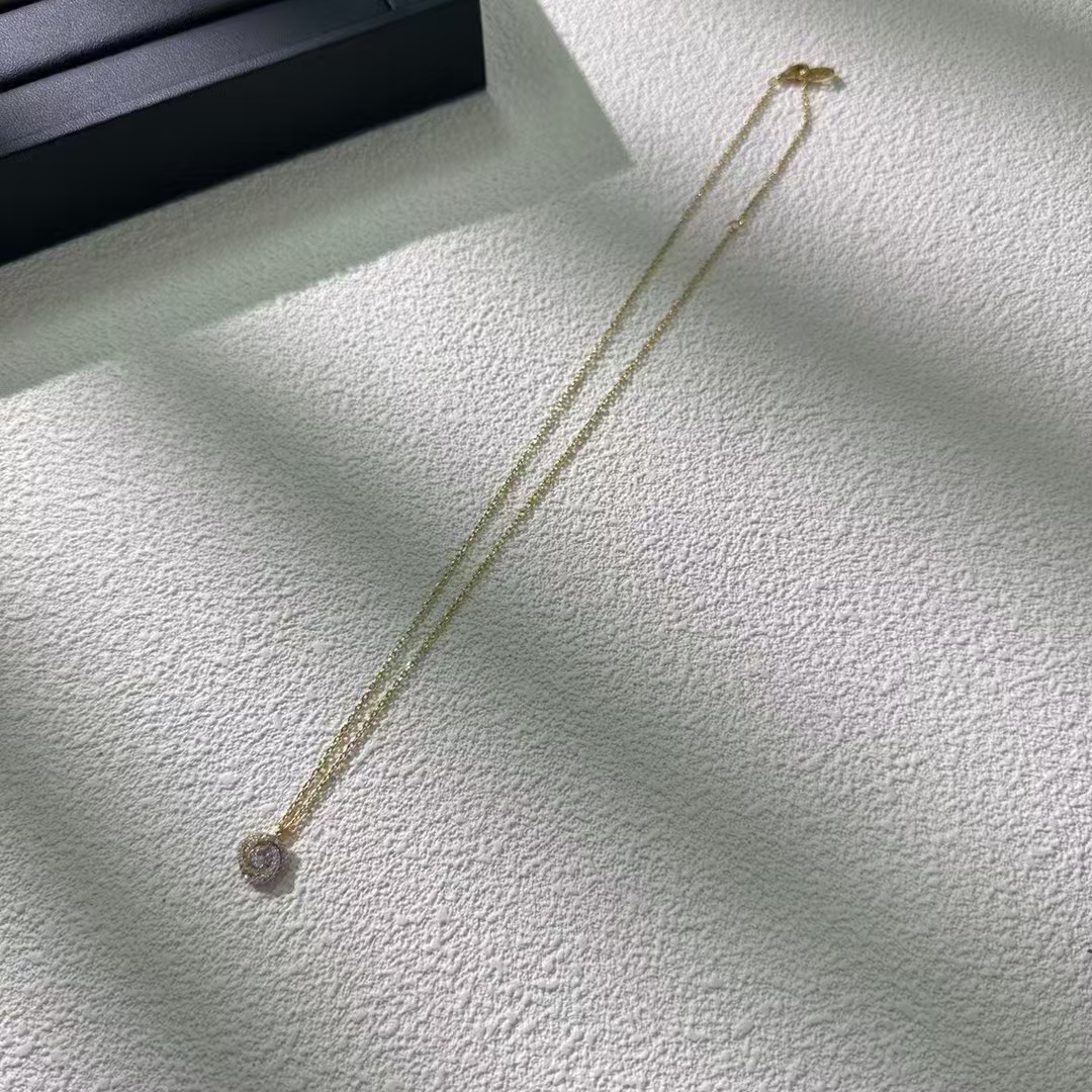 Louis Vuitton D'AMOUR NECKLACE