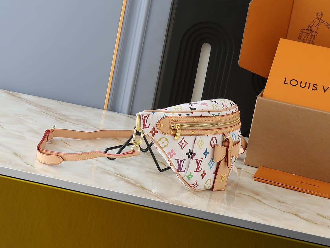 Louis Vuitton M13660 LV X TM High Rise