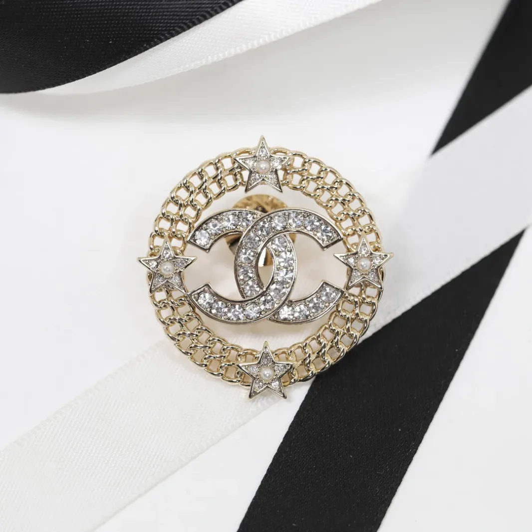 High quality CC brooch