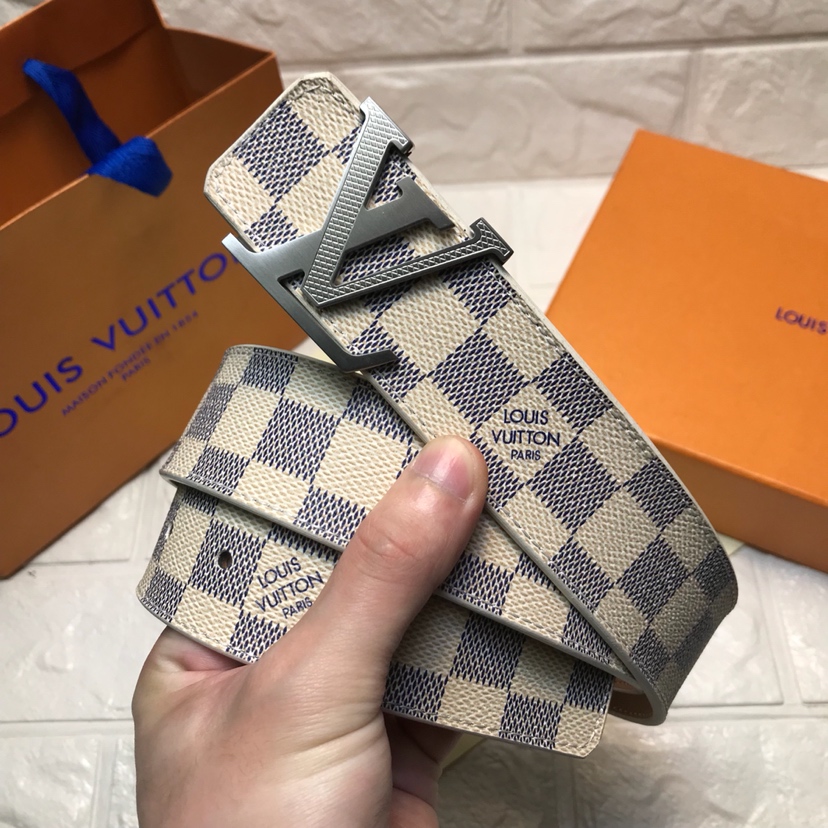 Louis Vuitton INITIALES 35MM REVERSIBLE BELT