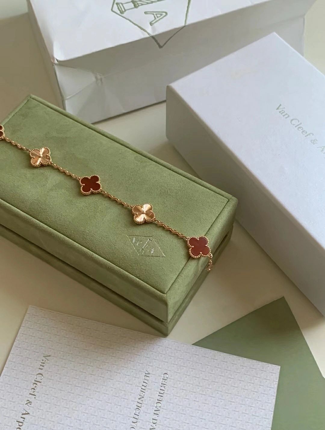 Vintage Alhambra Bracelet, 5 Charms