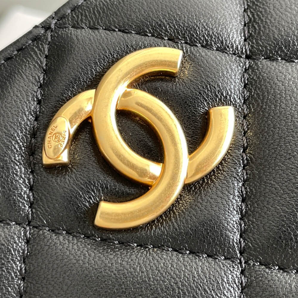 CHANEL HOBO HANDBAG