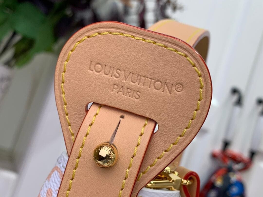 Louis Vuitton M13089 LV x TM All In BB