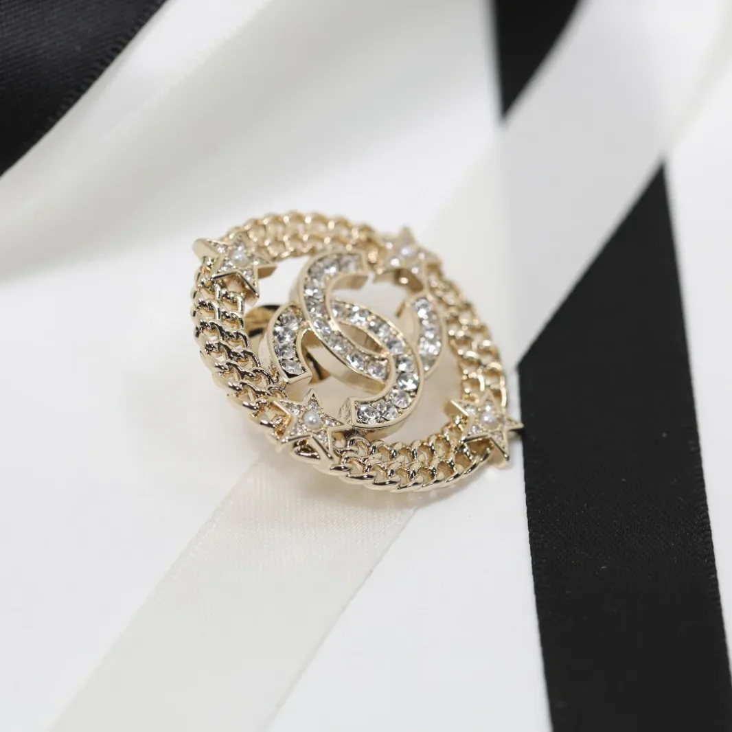 High quality CC brooch