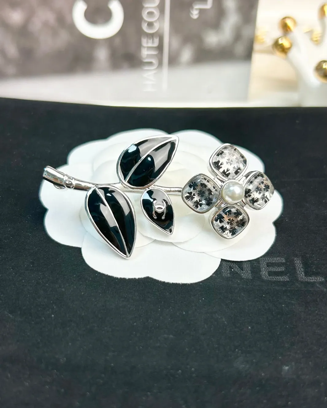 High Quality CC brooch
