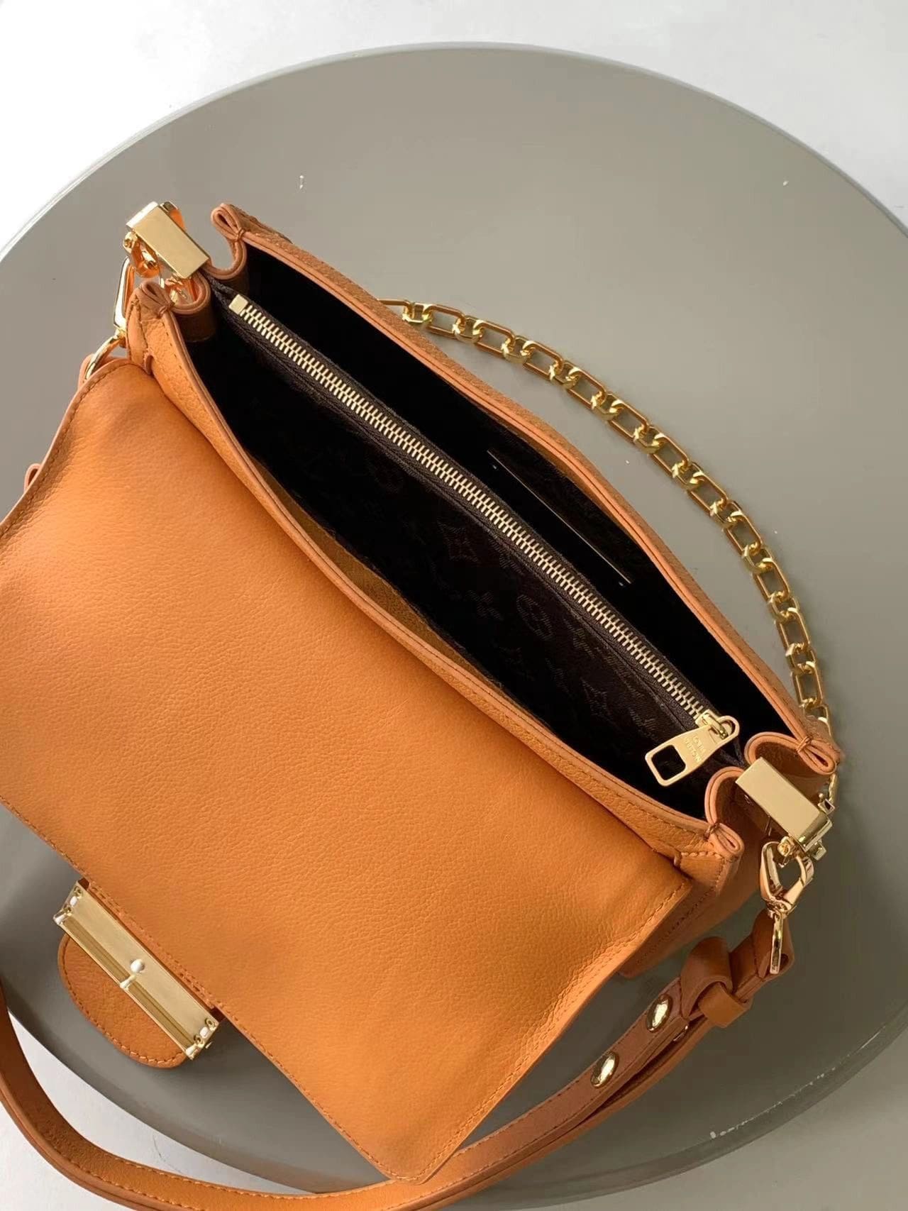 Louis Vuitton M25048 Dauphine Soft MM