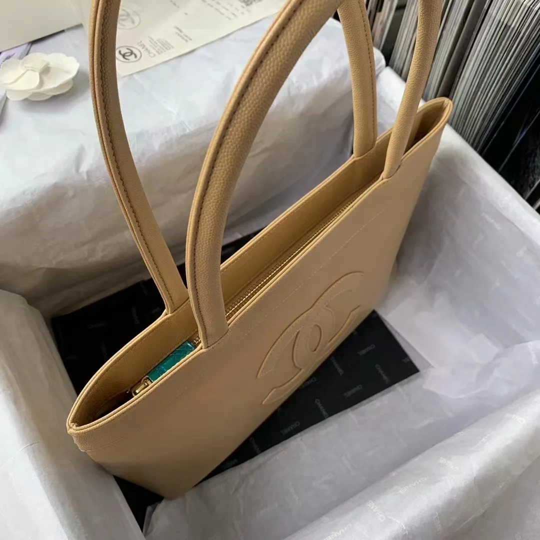 Chanel Vintage CC Open Tote Caviar East West Beige For Women, Women’s Bags 14.5in/36.9cm