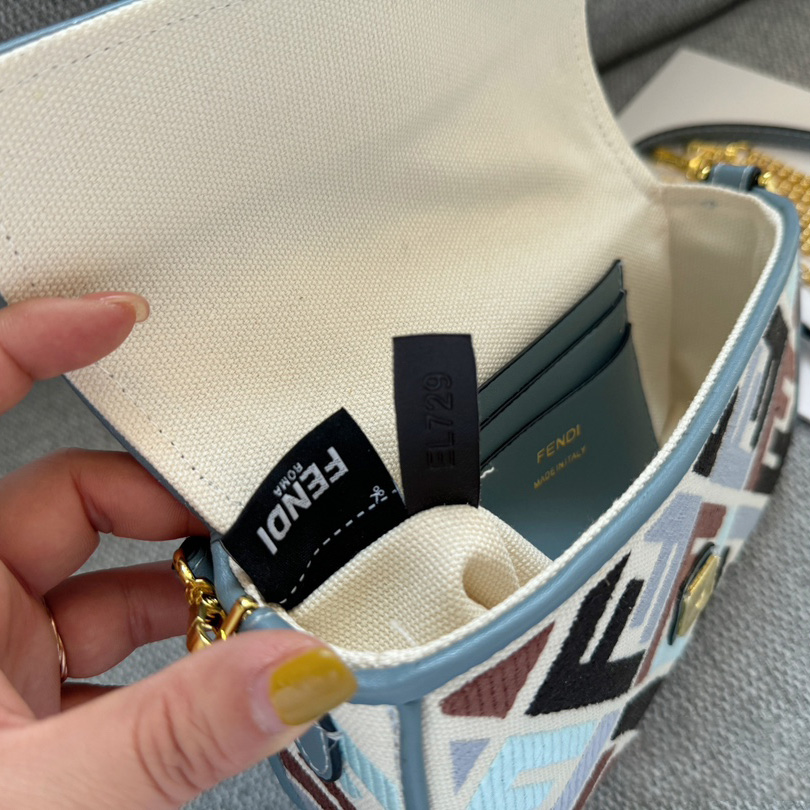 Fendi Baguette Mini