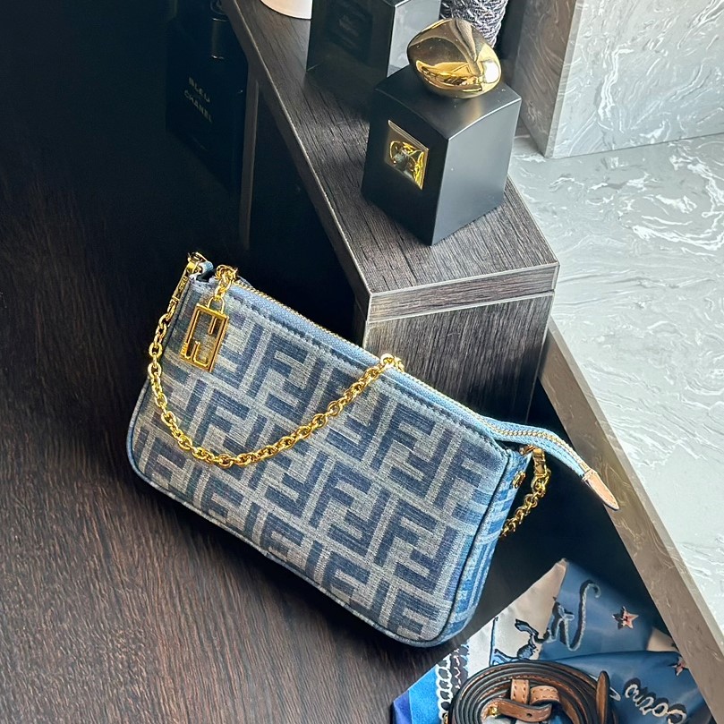 Fendi Baguette Pouch