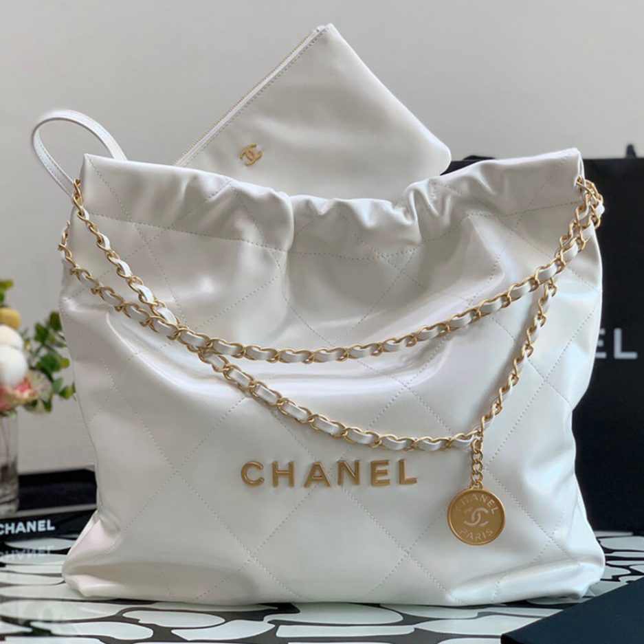Chanel 22 Small Handbag AS3260