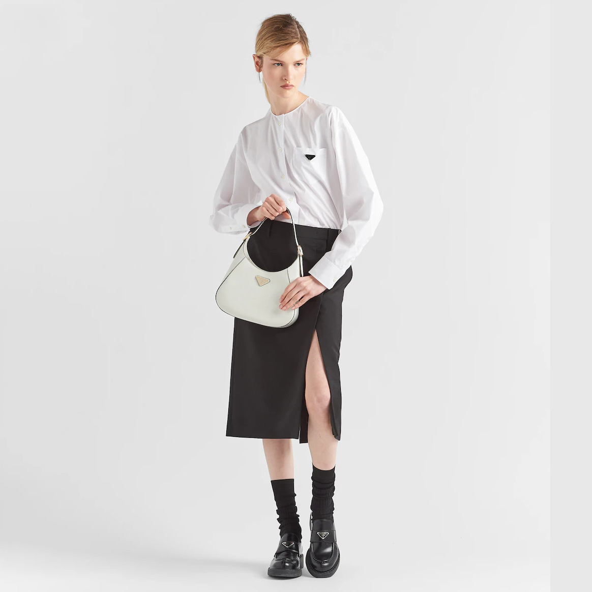 Leather shoulder bag