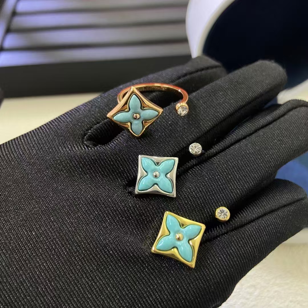 Louis Vuitton Colour Blossom Mini Star Ring, Onyx And Diamond