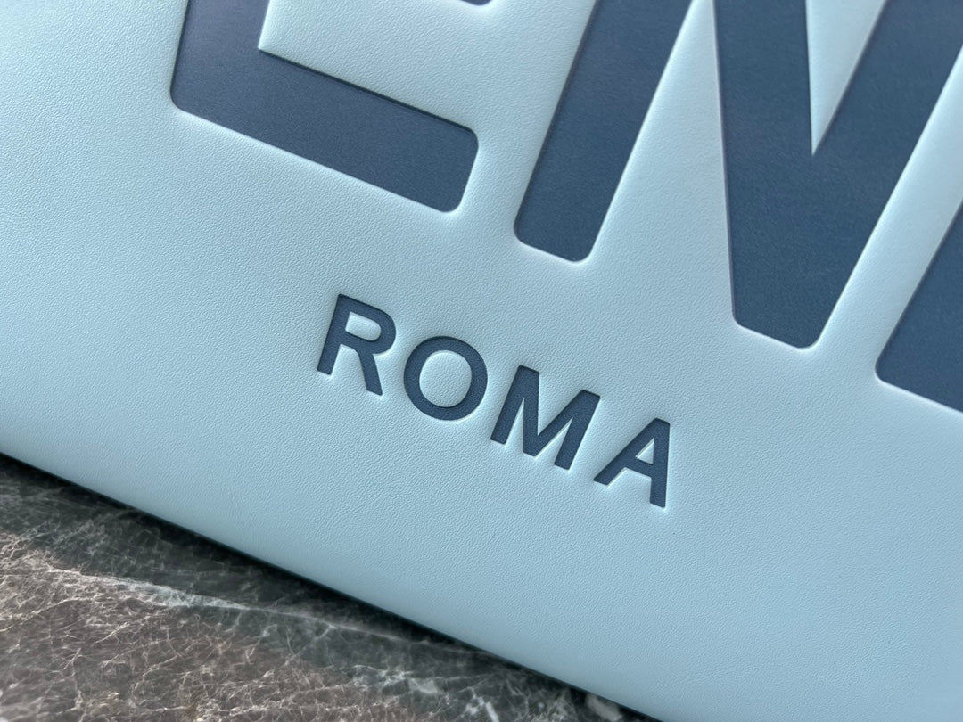 Fendi Sunshine Shopper Medium Bag