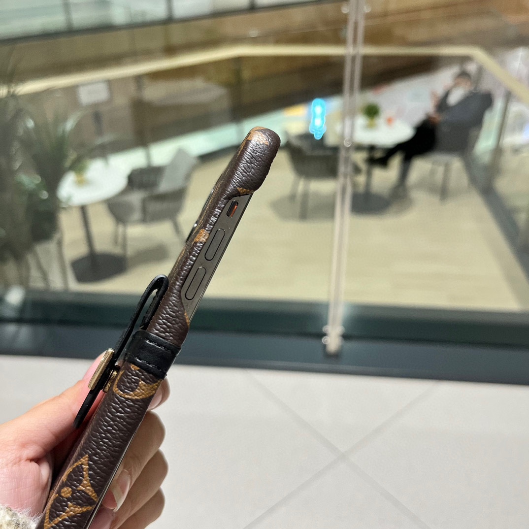 Louis Vuitton | Flower Patterns Star Leather iPhone Case