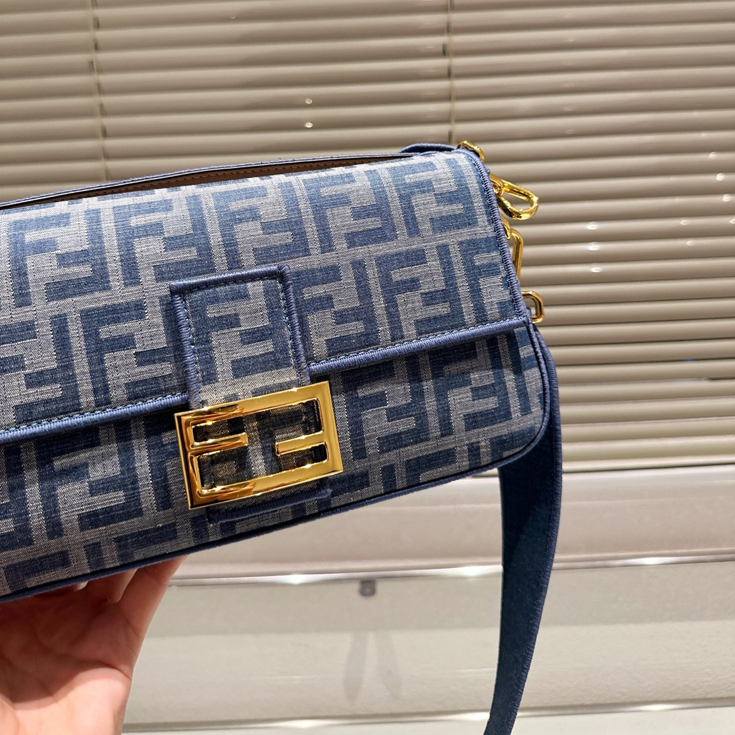 Fendi Baguette Medium