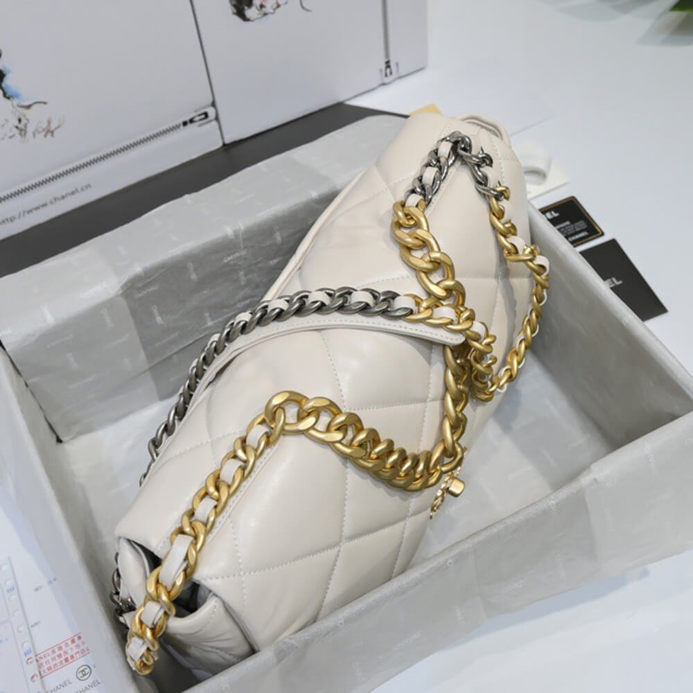 Chanel 19 Maxi Handbag AS1162