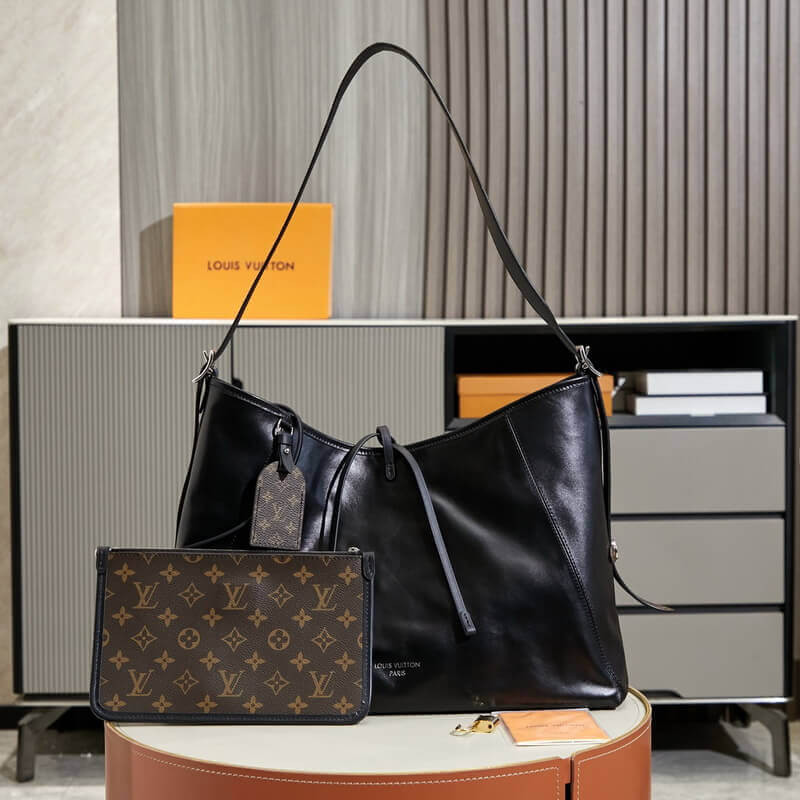 Louis Vuitton M25143 CarryAll MM