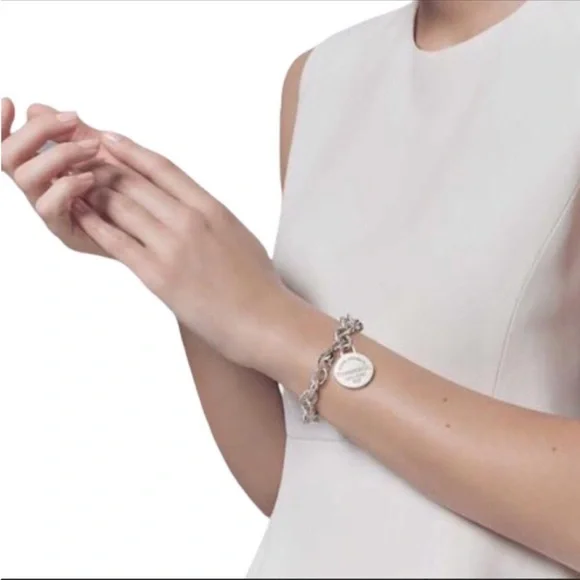 Tiffany & Co. Return to  Round Tag Bracelet