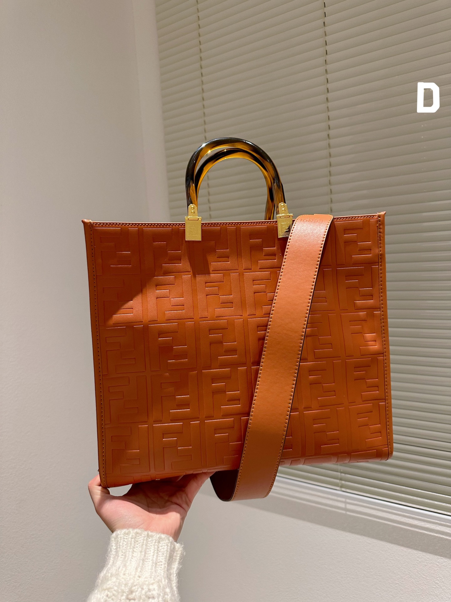 Fendi Sunshine Medium