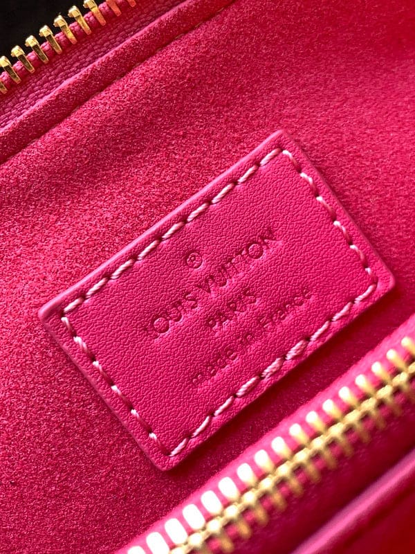 Louis Vuitton Coussin PM M23613