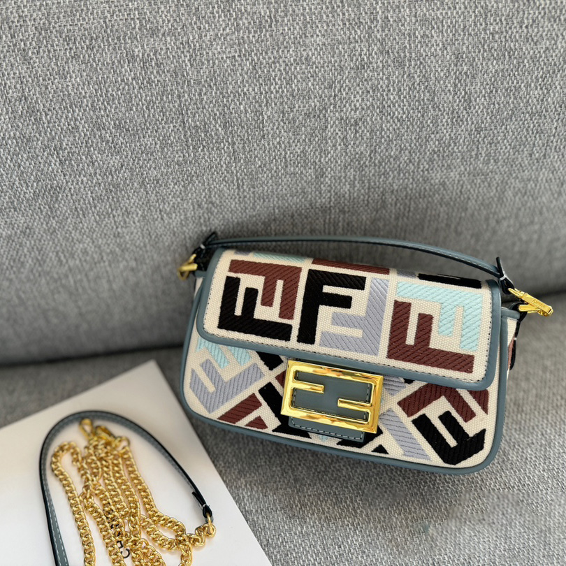 Fendi Baguette Mini
