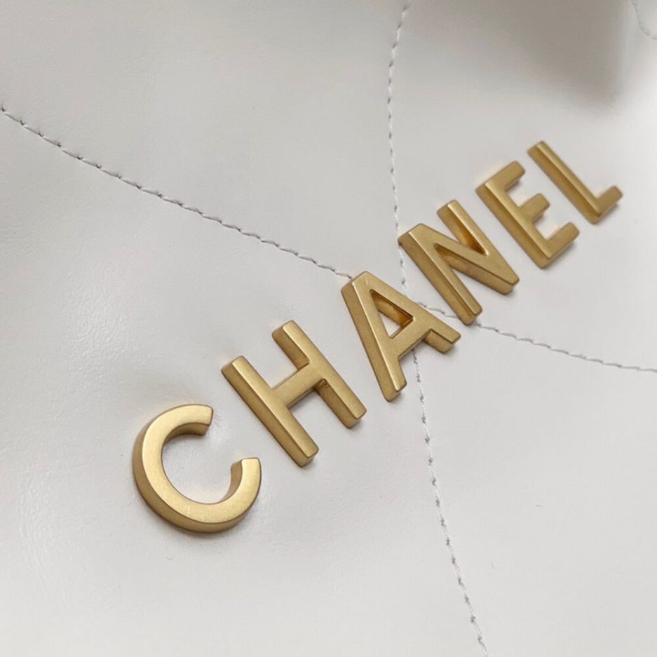 Chanel 22 Small Handbag AS3260