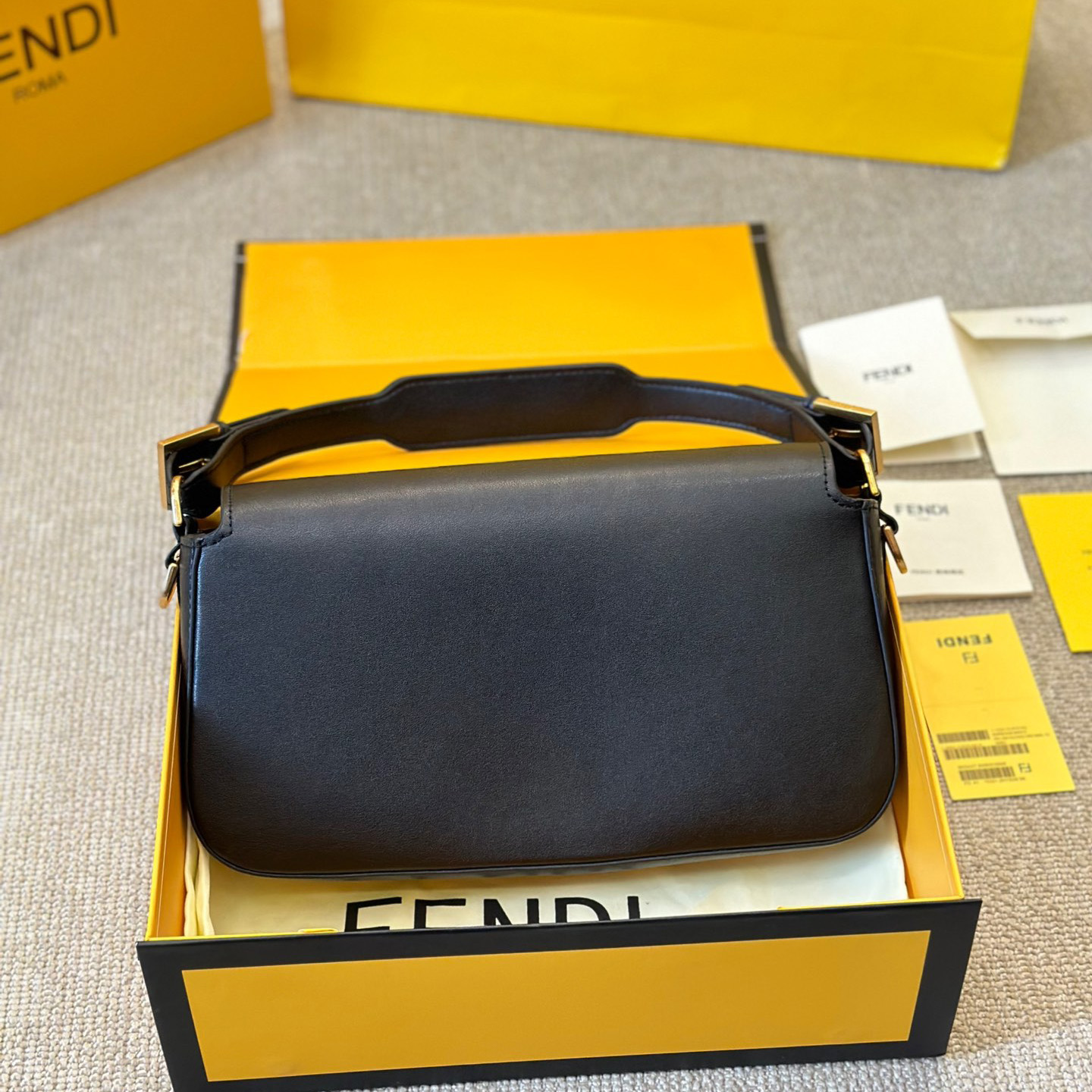 Fendi Baguette Medium