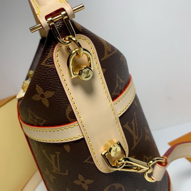 Louis Vuitton Duffle Bag M43587