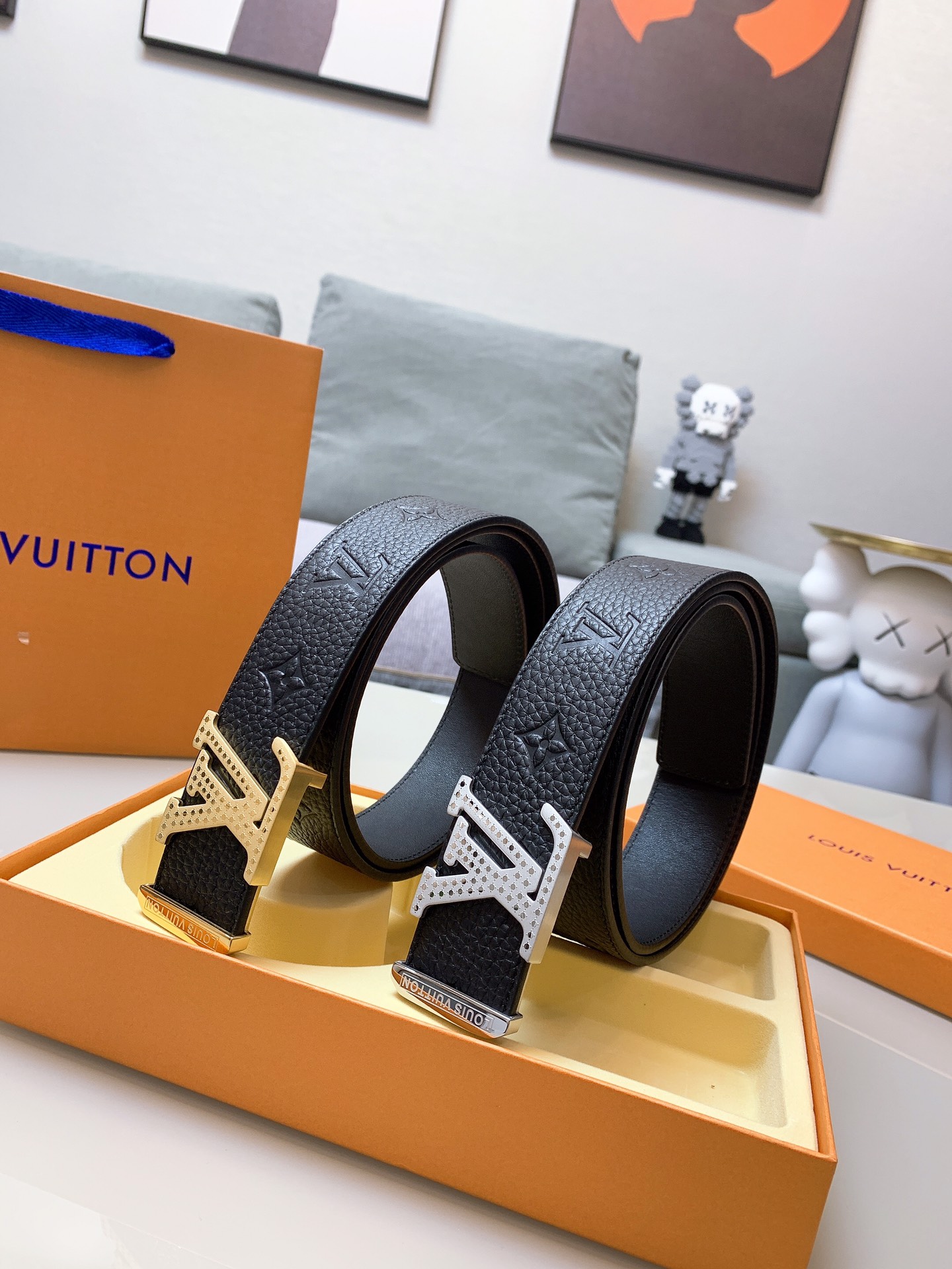Louis Vuitton INITIALES 40MM REVERSIBLE