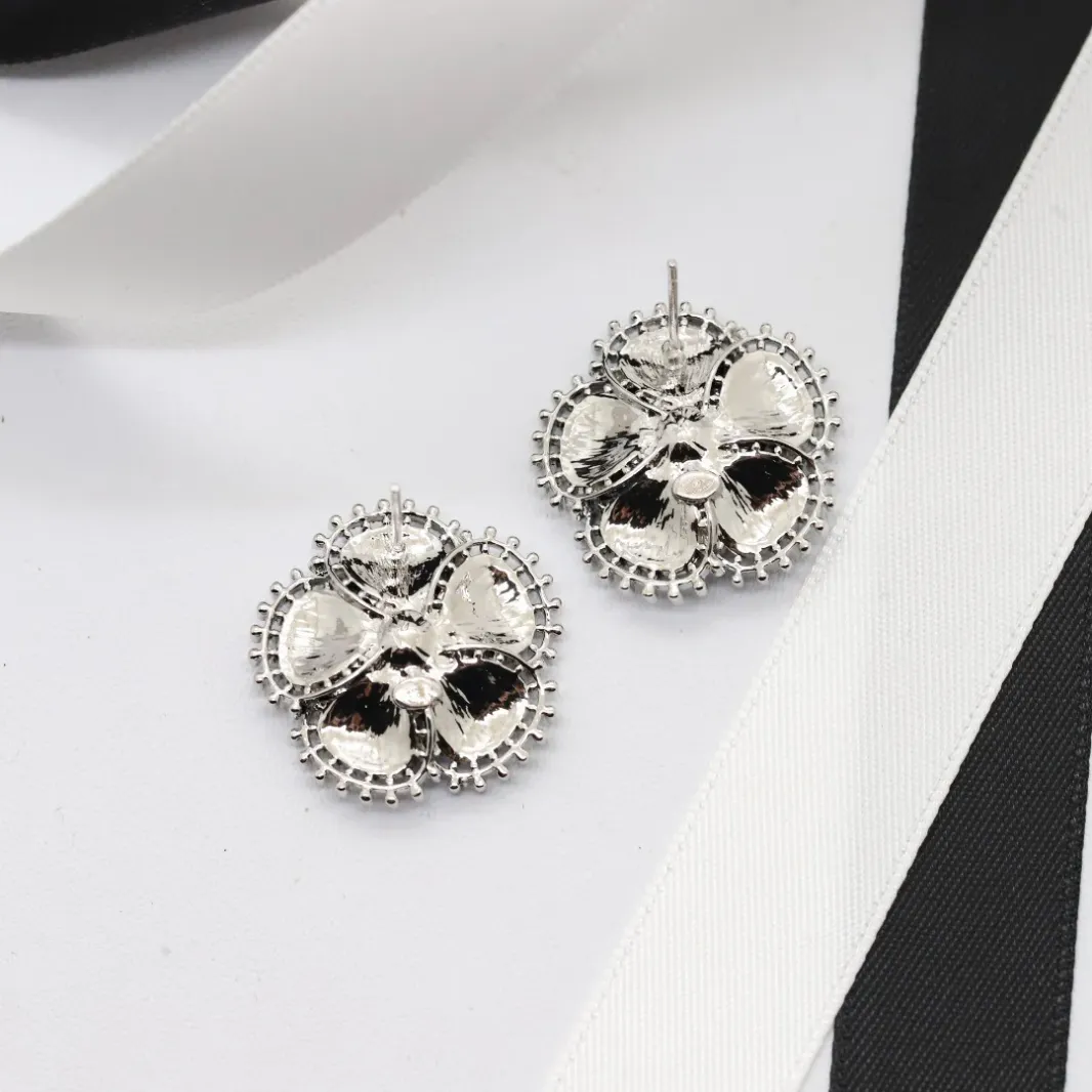 CCE502 CC earring