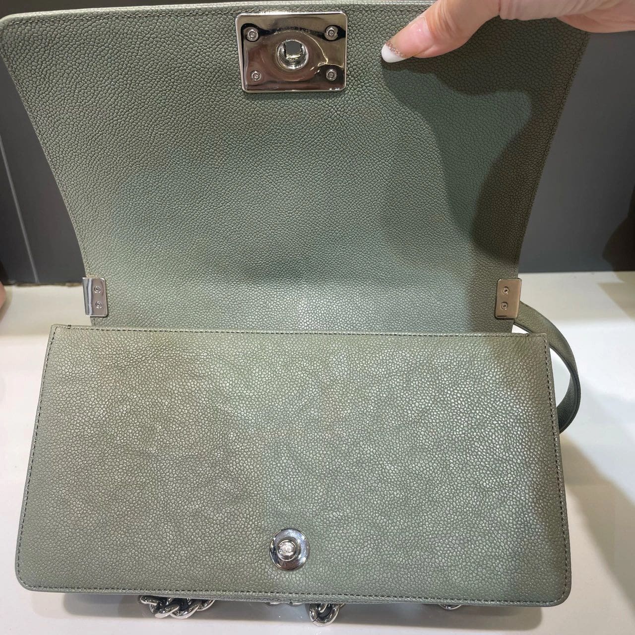 CHANEL MEDIUM BOY BAG CAVIAR LIGHT GREEN