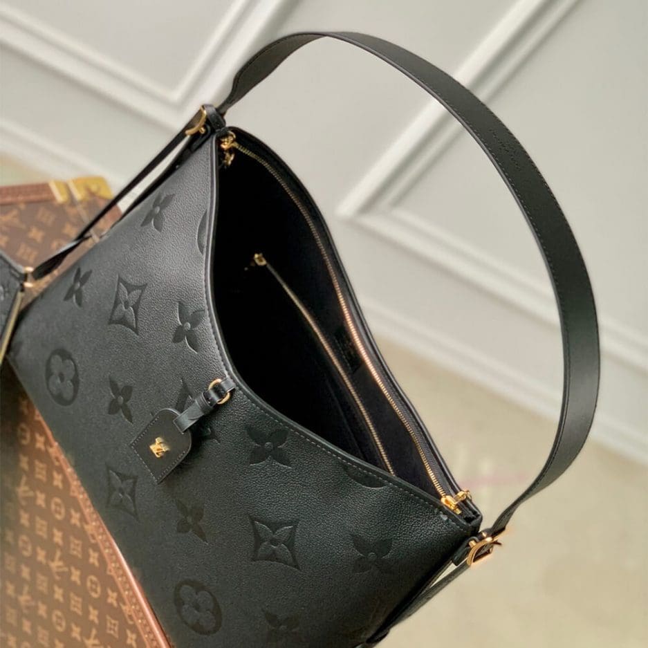 Louis Vuitton Carryall MM M46289