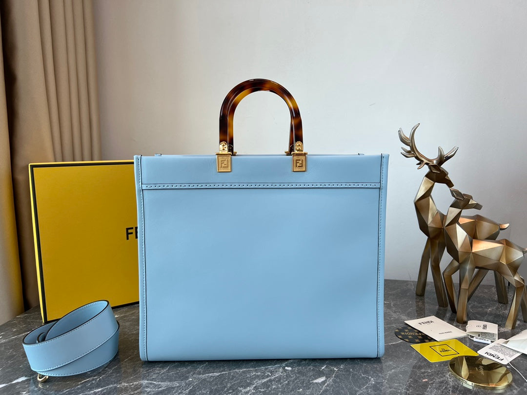 Fendi Sunshine Shopper Medium Bag