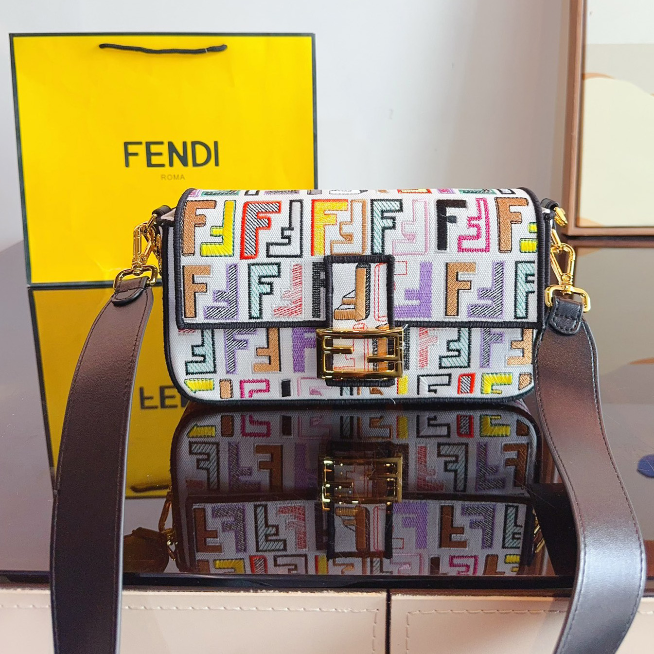 Fendi Baguette Medium